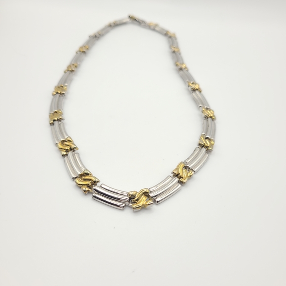 Silver and Gold Vintage Unisex Necklace ☀️ 3/$40 - Picture 3 of 6